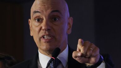 STF suspende decisão que destituiu defesa de réu