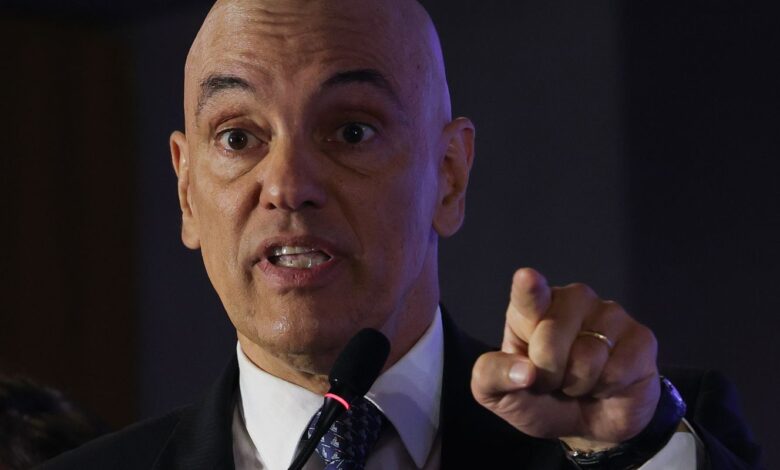 STF suspende decisão que destituiu defesa de réu