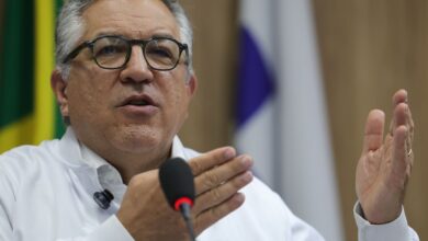 Padilha defende vacinação infantil e acesso ao SUS