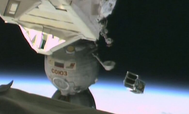 Satélites japoneses escapam da ISS antes da destruição