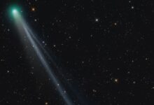 NASA captura incrível imagem de cometa com vento solar