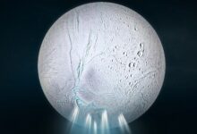 NASA detecta moléculas orgânicas no satélite Encélado