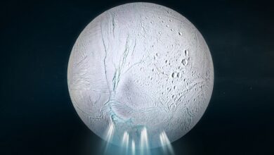 NASA detecta moléculas orgânicas no satélite Encélado