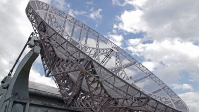 Militar do Reino Unido denuncia ataques russos a satélites