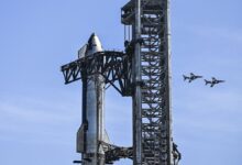 Cards Against Humanity fecha acordo com SpaceX sobre invasão
