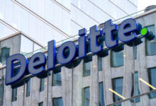 Deloitte investe pesado em IA e reembolsa uso indevido