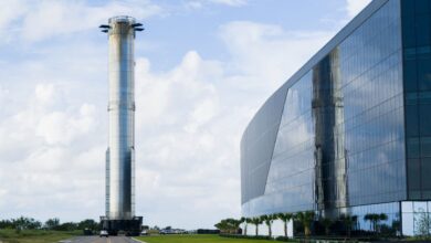 SpaceX move foguete Super Heavy para lançamento do Starship 11