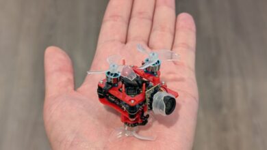 DIYer cria o menor drone FPV estável do mundo
