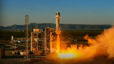 Blue Origin lança turistas no foguete New Shepard