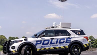 Polícia lança carro autônomo com drone integrado