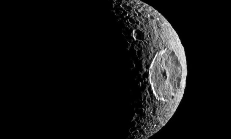 NASA planeja missão para investigar oceano em Mimas