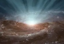 Astronomia sugere buracos negros como solução de mistério de 60 anos