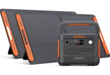 Jackery 1500W tem desconto e Amazon oferece 2 painéis solares