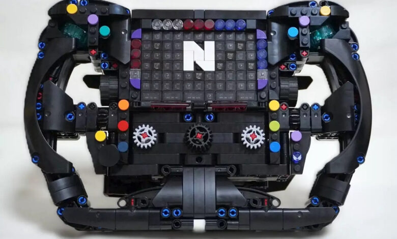 LEGO apresenta volante em tamanho real com engrenagens móveis