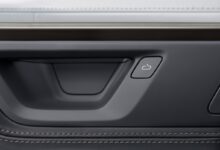 Rivian redesenha maçanetas do SUV R2 para mais segurança