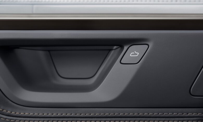 Rivian redesenha maçanetas do SUV R2 para mais segurança