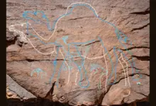 Descoberta arqueológica revela arte rupestre de 12 mil anos na Arábia