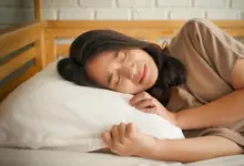 Estudo liga cesarianas a noites sem sono e dor pós-parto