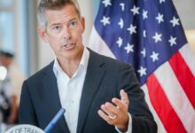Sean Duffy ameaça demitir controladores de voo durante shutdown