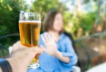 Pesquisa avalia uso de Ozempic para reduzir consumo de álcool