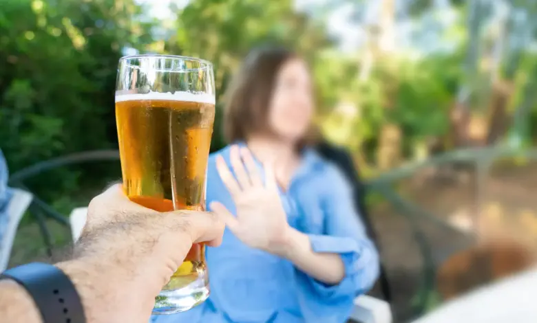 Pesquisa avalia uso de Ozempic para reduzir consumo de álcool