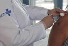 OPAS alerta: vacinação em países vizinhos afeta Brasil