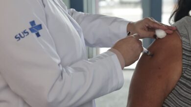 OPAS alerta: vacinação em países vizinhos afeta Brasil